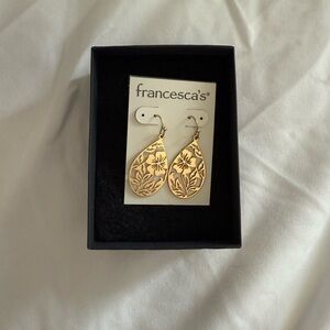 NWT Francesca's Collections Gold Floral Earrings